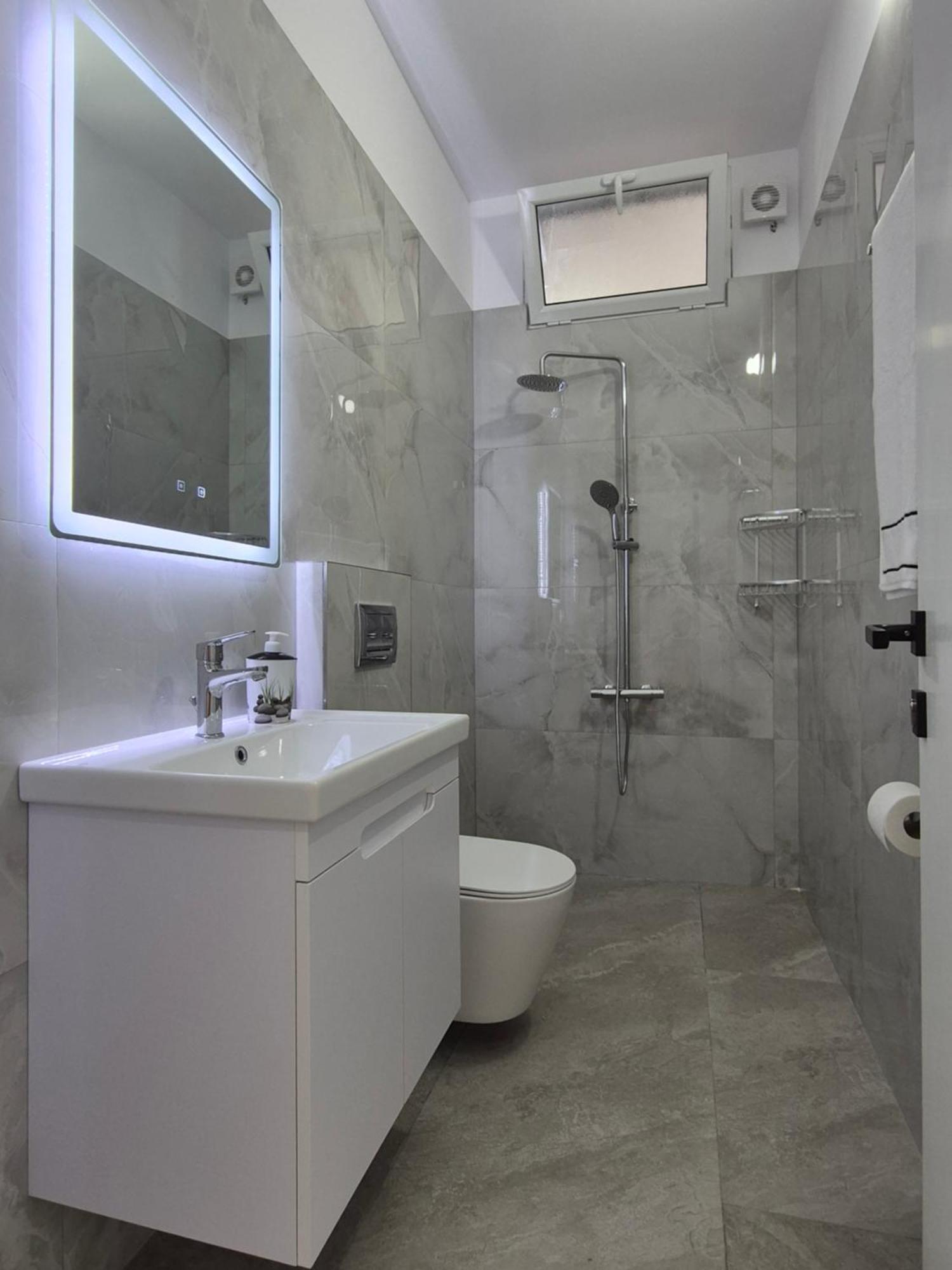 Vila Roxhest Sarandë Exterior foto
