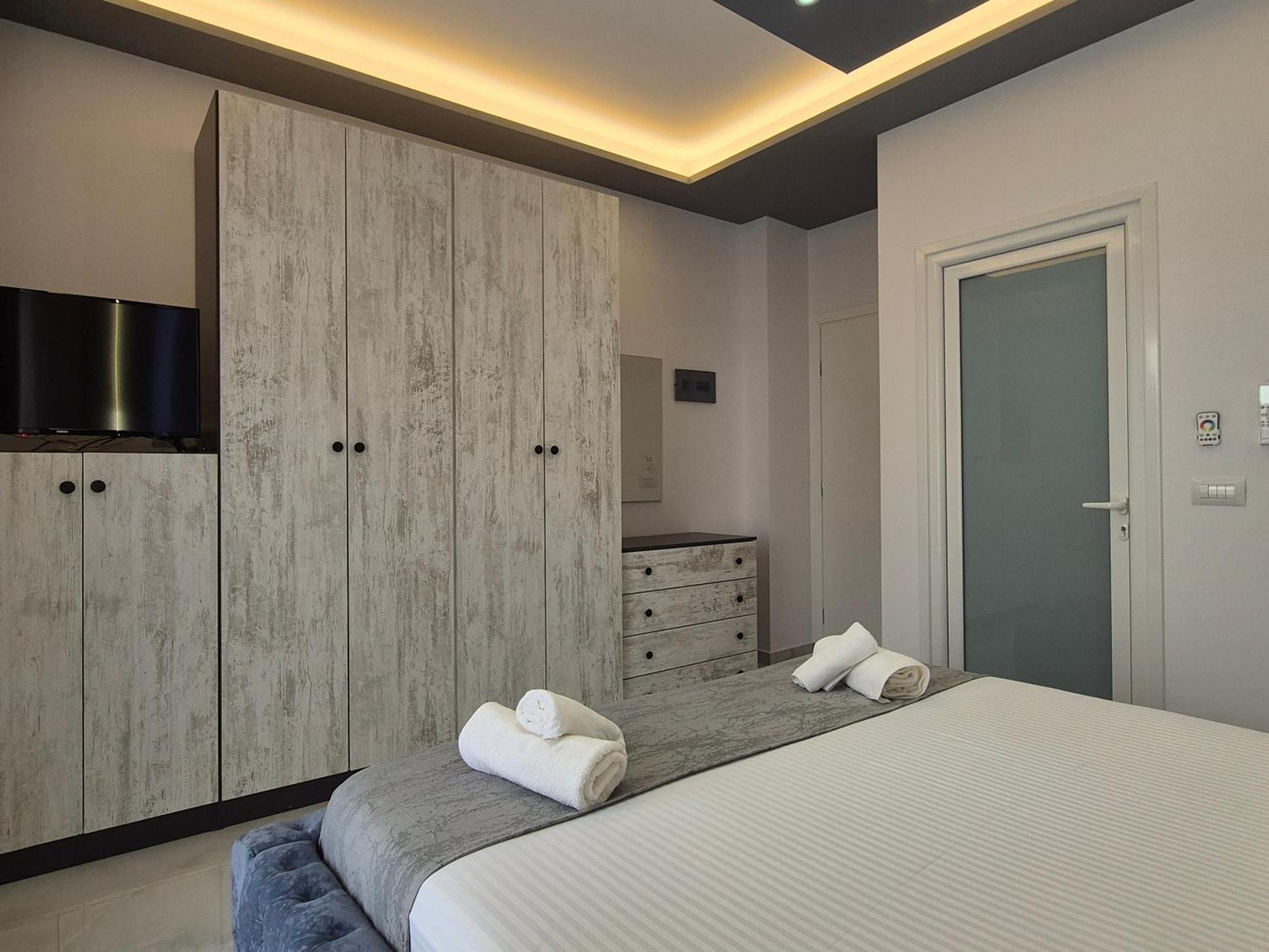 Vila Roxhest Sarandë Exterior foto