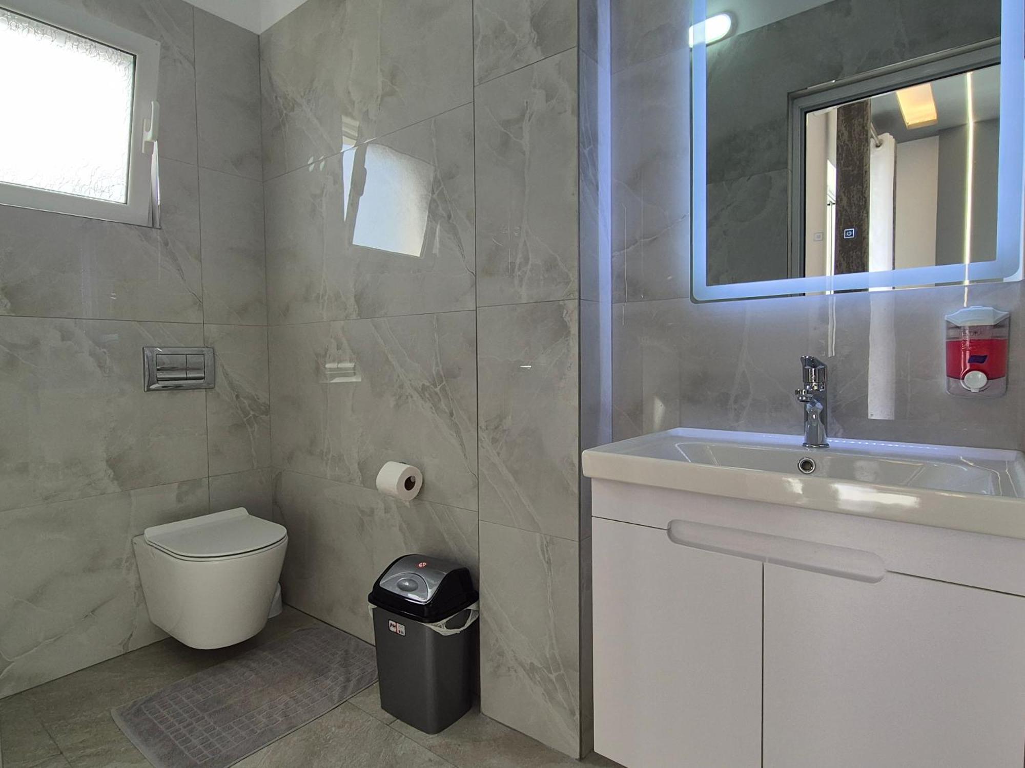 Vila Roxhest Sarandë Exterior foto
