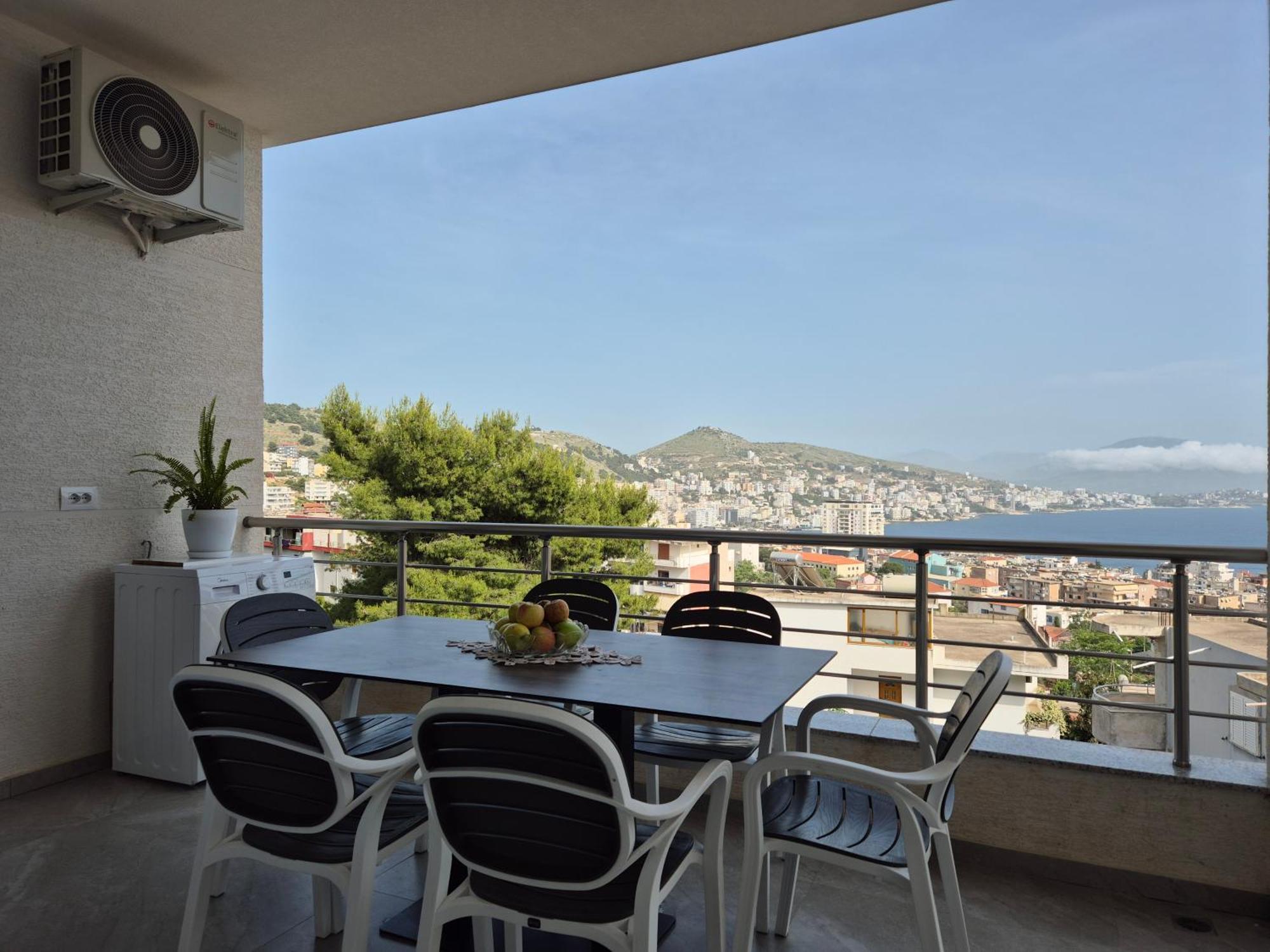 Vila Roxhest Sarandë Exterior foto